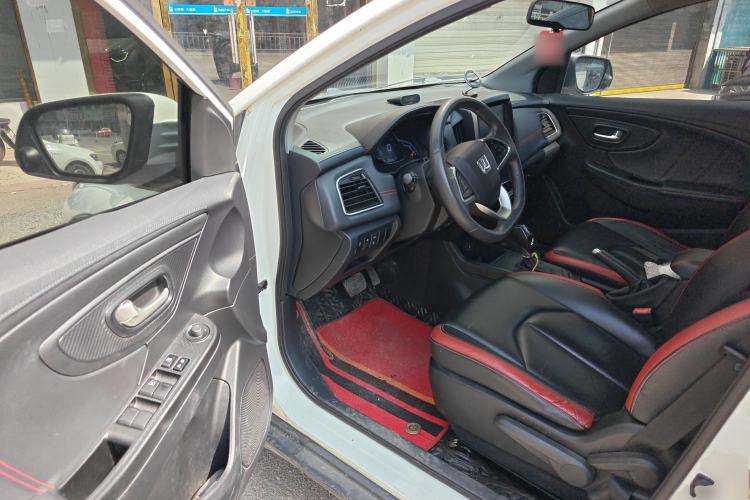 Used Luxgen U5 SUV 2017 1.6L CVT Maxima AR+ Edition Driver Seat