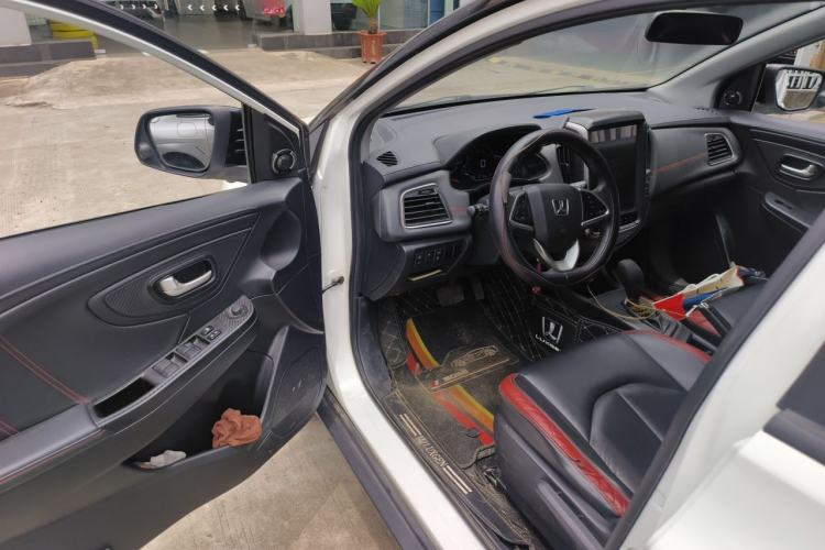 Used Luxgen U5 SUV 2017 1.6L CVT Jazz Edition Driver Seat