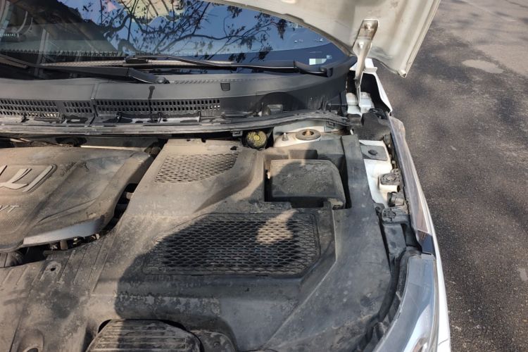 Used Luxgen U5 SUV 2017 1.6L CVT Jazz Edition Engine Bay Left