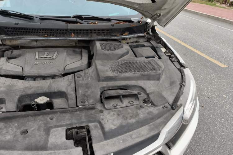 Used Luxgen U5 SUV 2017 1.6L Manual Jazz Edition Engine Bay Left