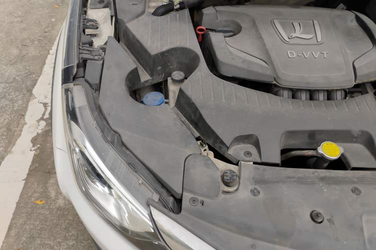 Used Luxgen U5 SUV 2017 1.6L CVT Jazz Edition Engine Bay Right