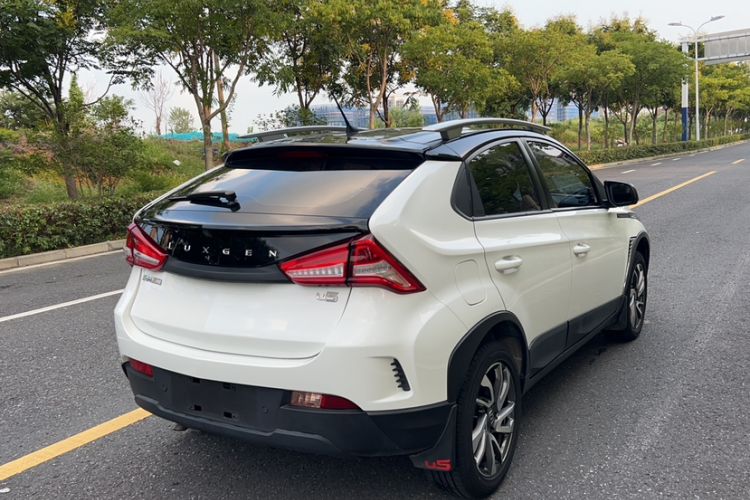 Used Luxgen U5 SUV 2017 1.6L Manual MingShi Edition Exterior 2