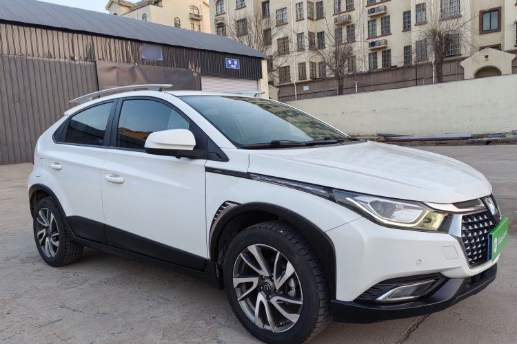 Used Luxgen U5 SUV 2017 1.6L CVT Jazz Edition Exterior 2