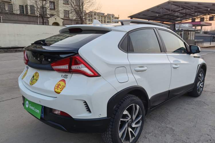 Used Luxgen U5 SUV 2017 1.6L CVT Jazz Edition Exterior 4