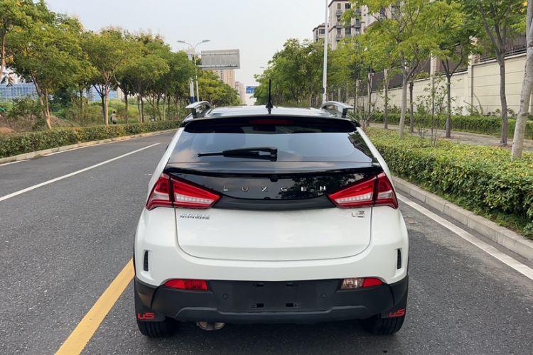 Used Luxgen U5 SUV 2017 1.6L Manual MingShi Edition Exterior 5