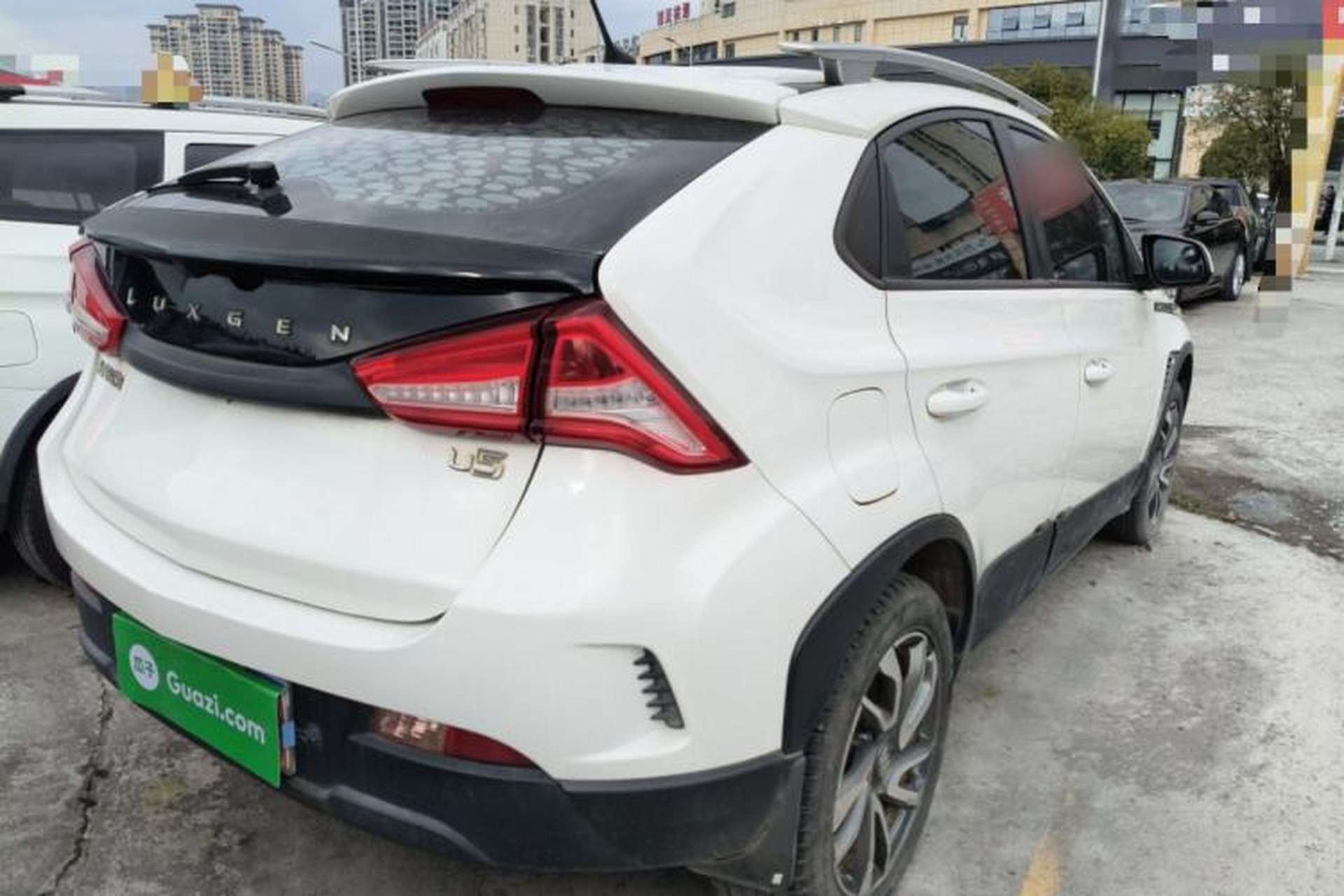 Used Luxgen U5 SUV 2017 1.6L Manual Knight Edition Exterior 5