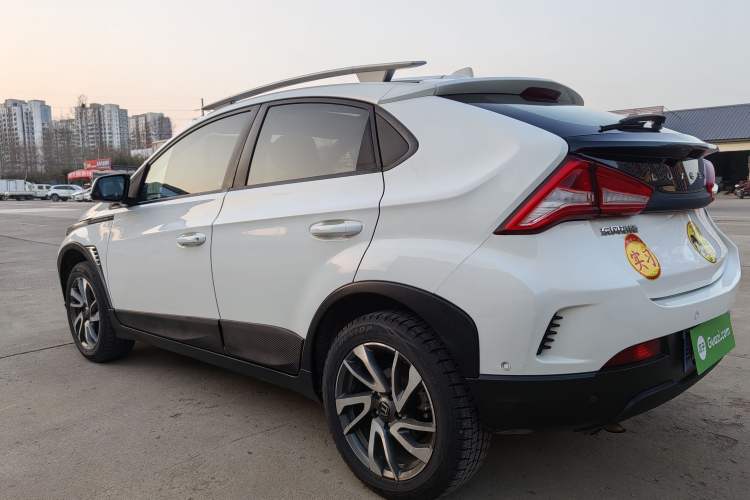 Used Luxgen U5 SUV 2017 1.6L CVT Jazz Edition Exterior 6