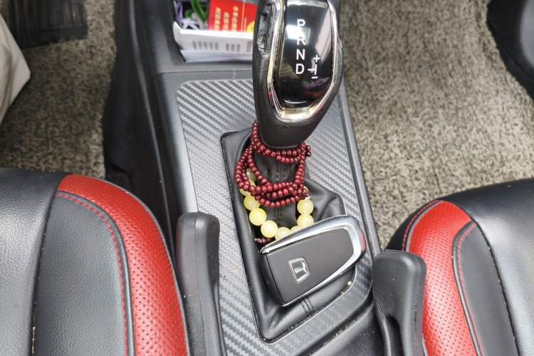 Used Luxgen U5 SUV 2017 1.6L CVT Jazz Edition Gear Lever