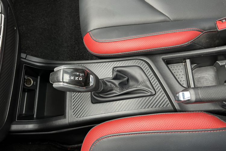 Used Luxgen U5 SUV 2017 1.6L CVT Jazz Edition Gear Lever