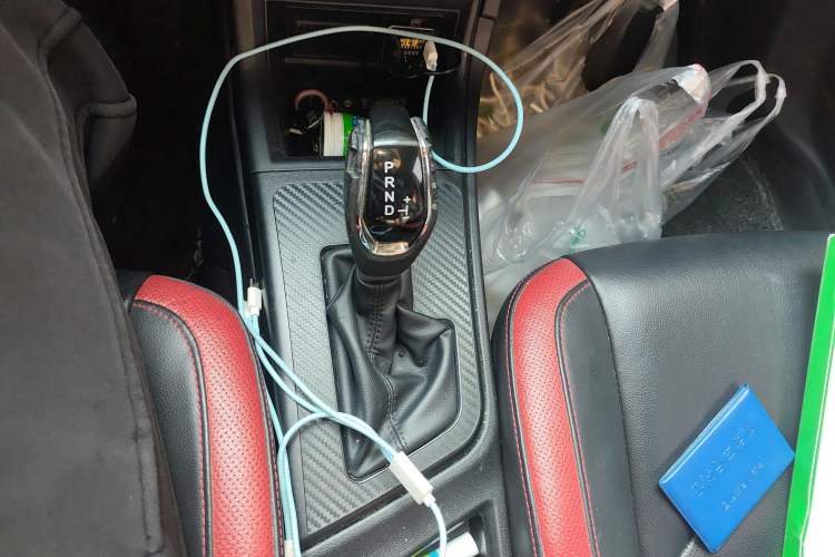 Used Luxgen U5 SUV 2017 1.6L CVT Jazz Edition Gear Lever