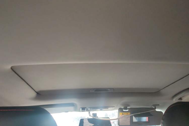 Used Luxgen U5 SUV 2017 1.6L CVT Jazz Edition Headliner