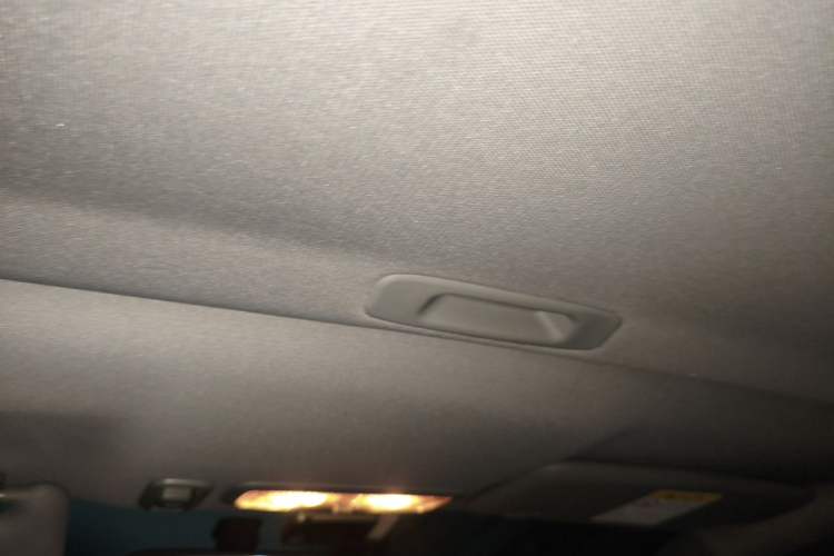 Used Luxgen U5 SUV 2017 1.6L CVT Jazz Edition Headliner