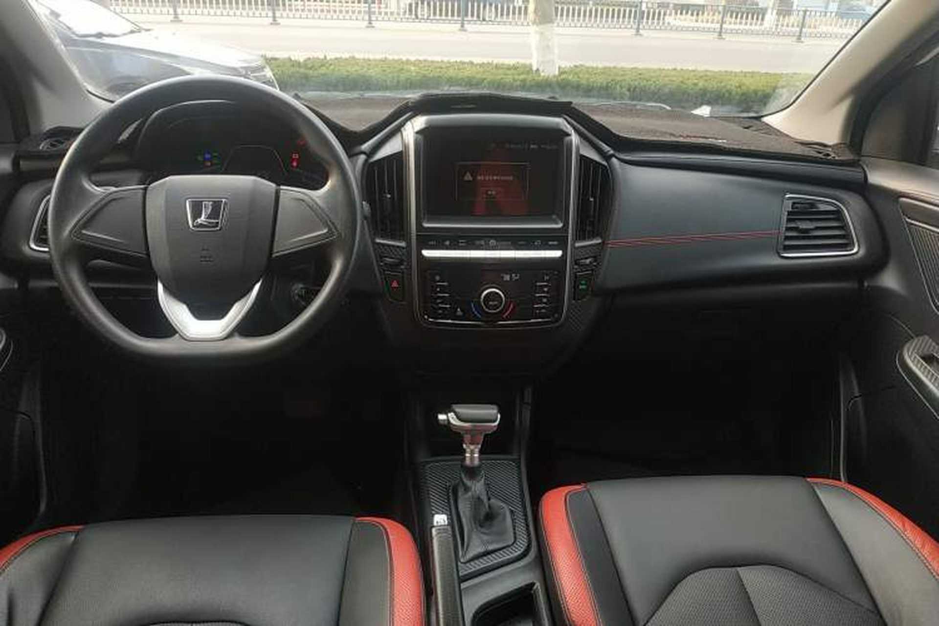 Used Luxgen U5 SUV 2017 1.6L CVT Knight Edition Interior 2