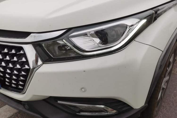 Used Luxgen U5 SUV 2017 1.6L CVT Jazz Edition Left Front Headlight