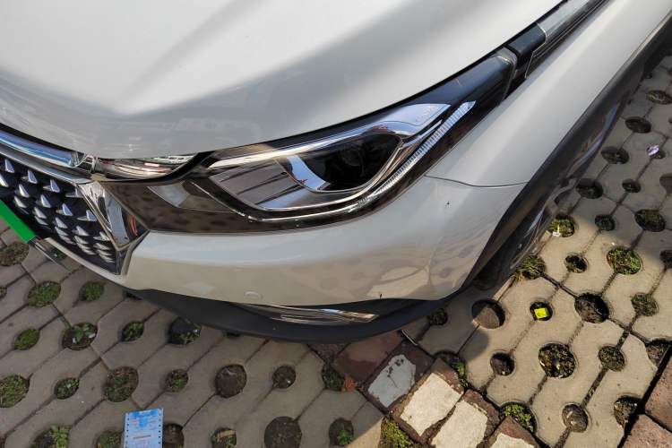 Used Luxgen U5 SUV 2017 1.6L CVT Knight Edition Left Front Headlight