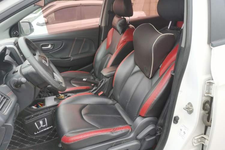 Used Luxgen U5 SUV 2017 1.6L CVT Jazz Edition Left Front Seat