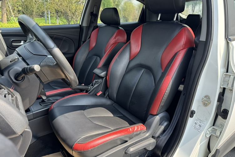 Used Luxgen U5 SUV 2017 1.6L CVT Prestige Edition Left Front Seat