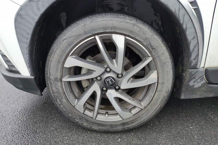 Used Luxgen U5 SUV 2017 1.6L CVT Knight Edition Left Front Wheel Hub
