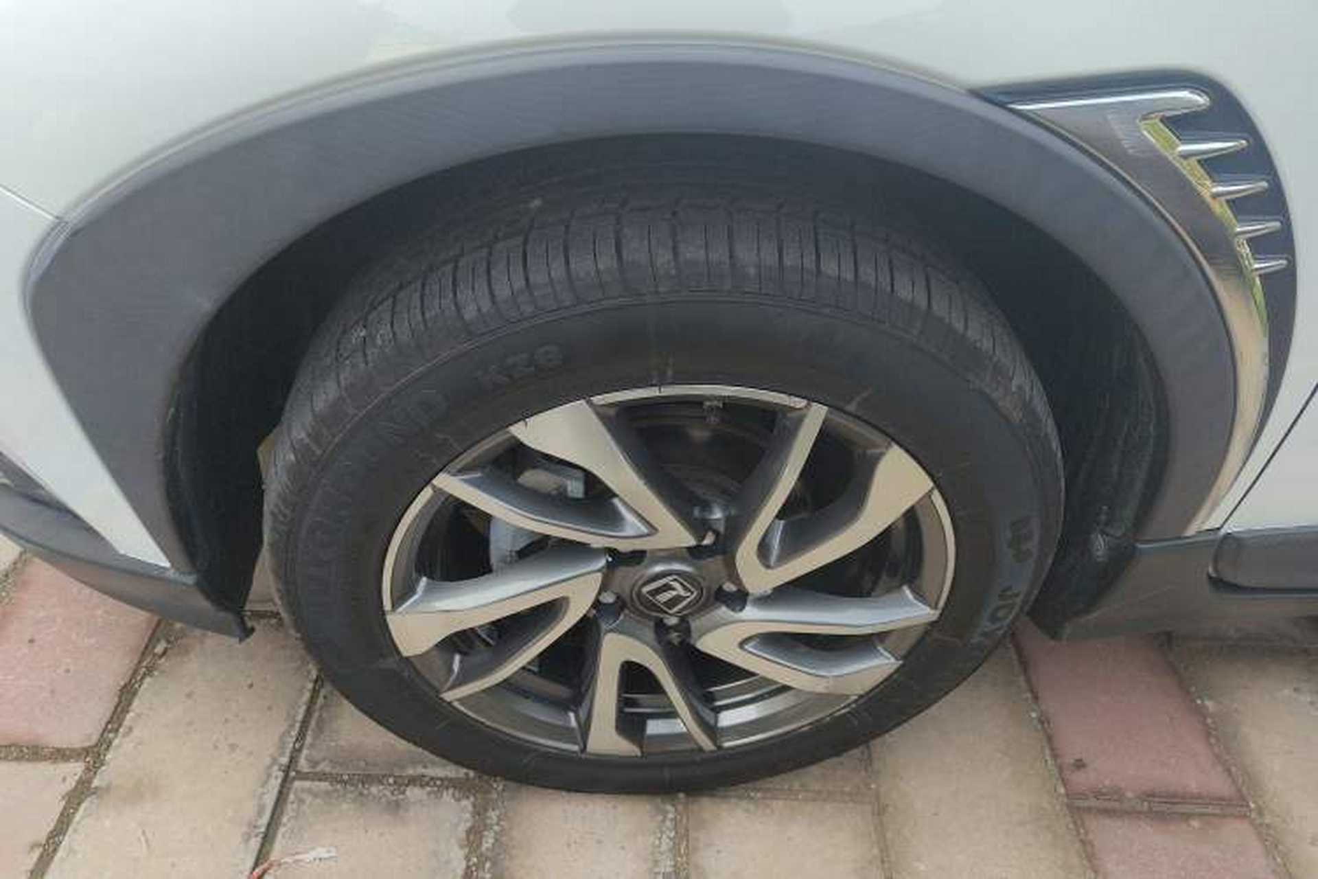 Used Luxgen U5 SUV 2017 1.6L CVT Jazz Edition Left Front Wheel Hub