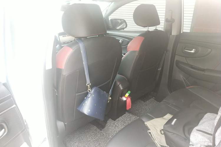 Used Luxgen U5 SUV 2017 1.6L Manual Knight Edition Left Rear Seat