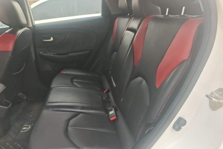 Used Luxgen U5 SUV 2017 1.6L CVT Jazz Edition Left Rear Seat