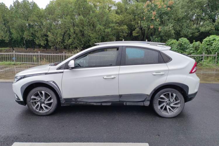 Used Luxgen U5 SUV 2017 1.6L CVT Knight Edition Left Side