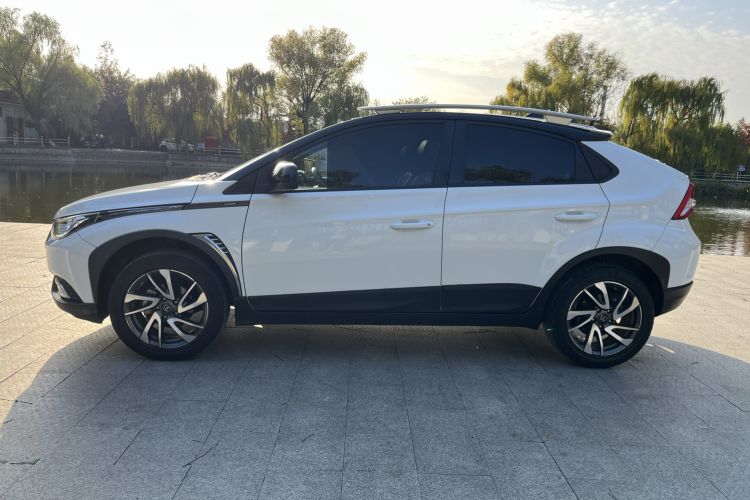 Used Luxgen U5 SUV 2017 1.6L CVT Jazz Edition Left Side