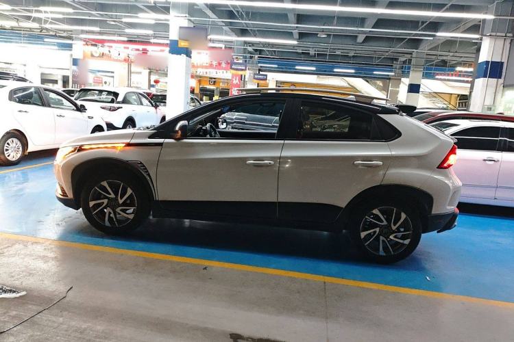 Used Luxgen U5 SUV 2017 1.6L CVT Knight Edition Left Side
