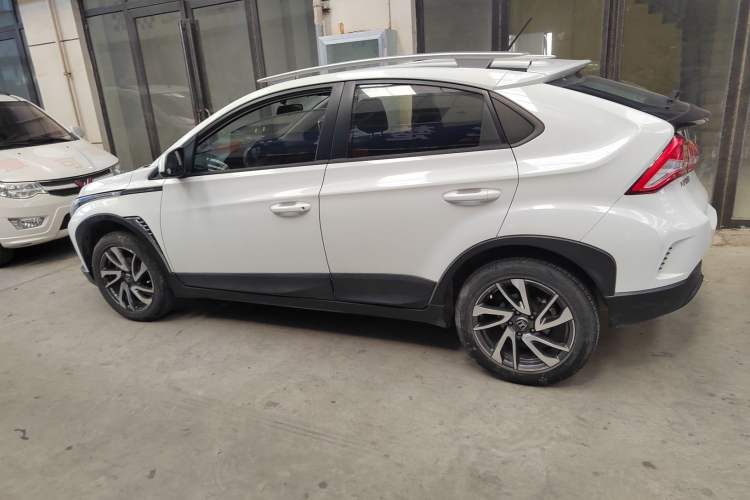 Used Luxgen U5 SUV 2017 1.6L CVT Knight Edition Left Side