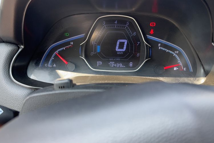 Used Luxgen U5 SUV 2017 1.6L CVT Prestige Edition Odometer Close Up