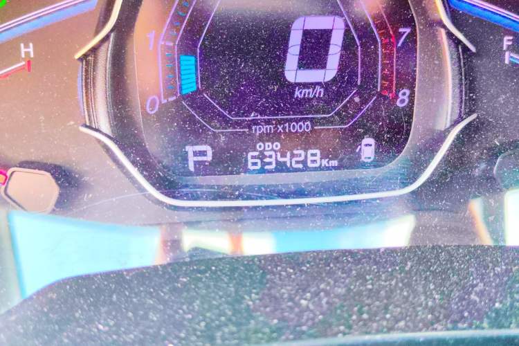 Used Luxgen U5 SUV 2017 1.6L CVT Prestige Edition Odometer Close Up
