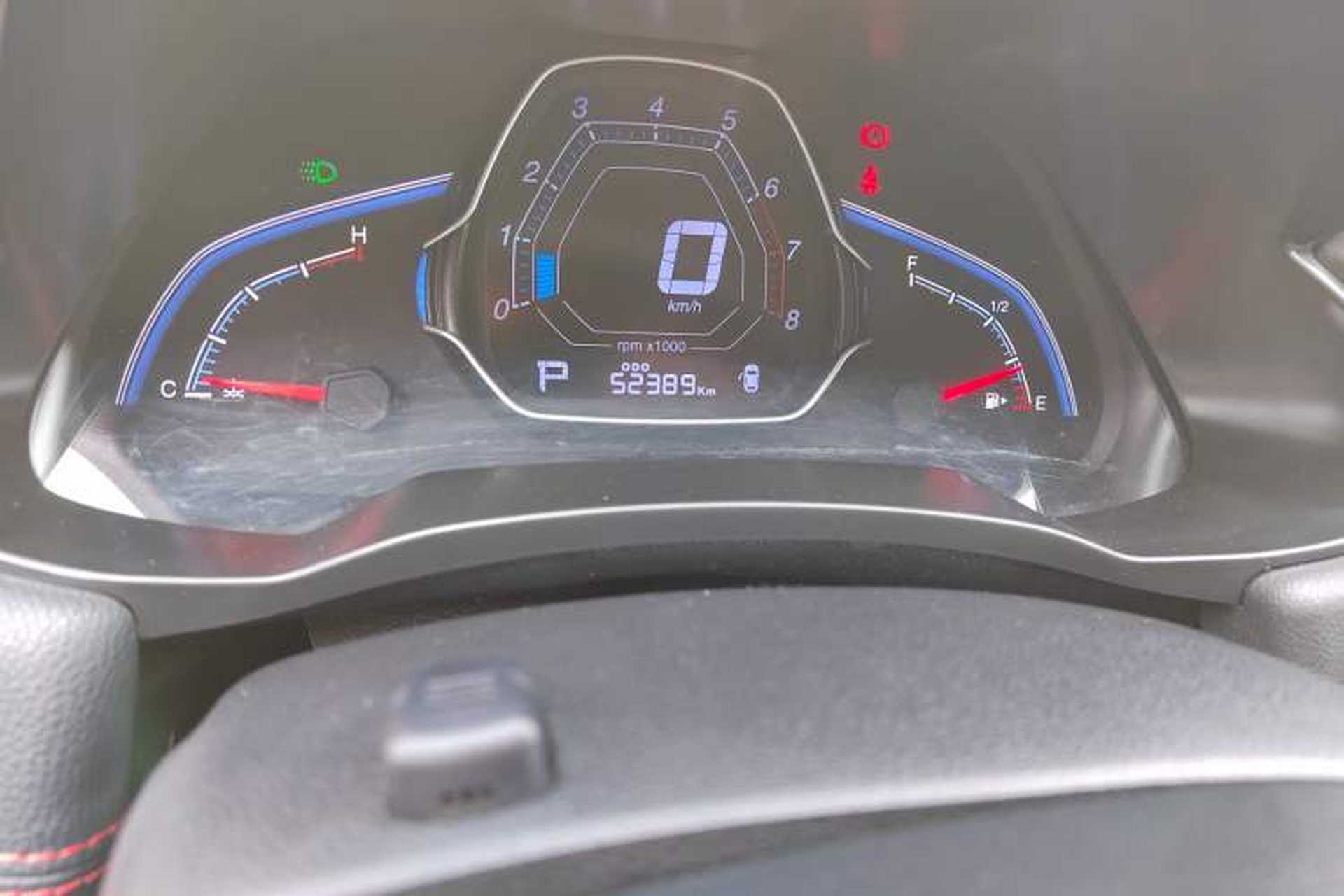 Used Luxgen U5 SUV 2017 1.6L CVT Knight Edition Odometer Close Up