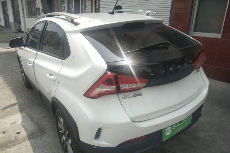 Used Luxgen U5 SUV 2017 1.6L Manual Knight Edition Rear Left 45 Deg