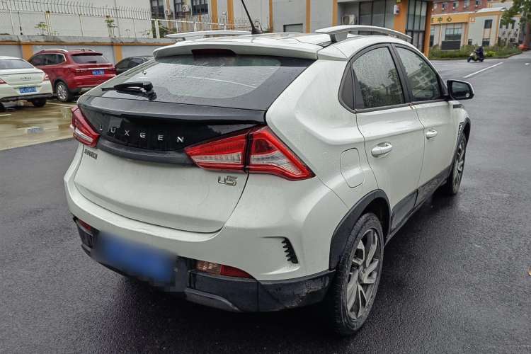 Used Luxgen U5 SUV 2017 1.6L CVT Knight Edition Rear Right 45 Deg