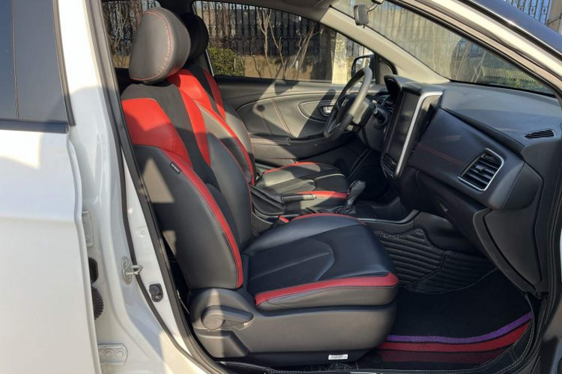 Used Luxgen U5 SUV 2017 1.6L CVT Jazz Edition Right Front Seat