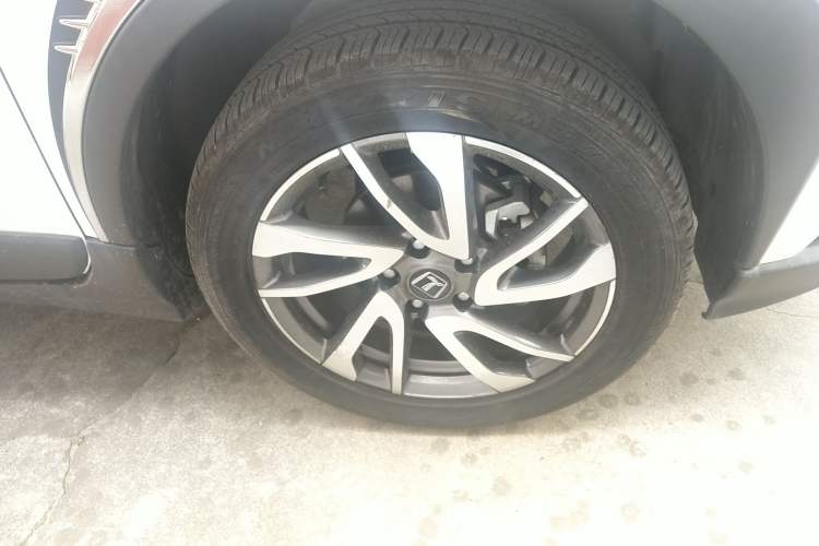 Used Luxgen U5 SUV 2017 1.6L Manual Knight Edition Right Front Wheel Hub