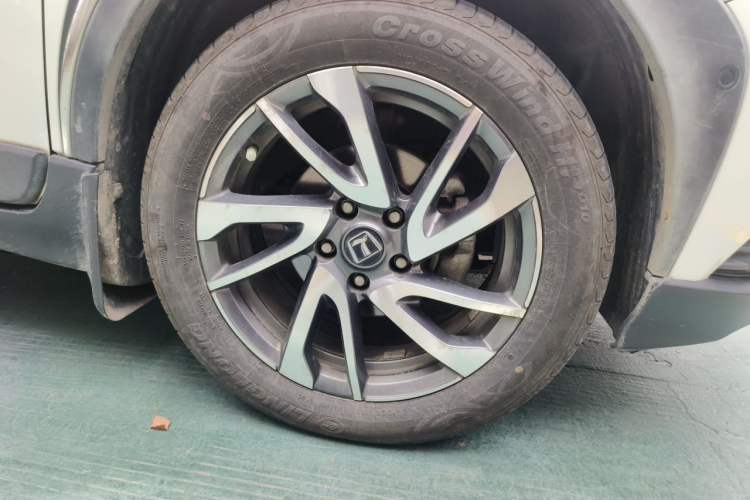 Used Luxgen U5 SUV 2017 1.6L CVT Jazz Edition Right Front Wheel Hub