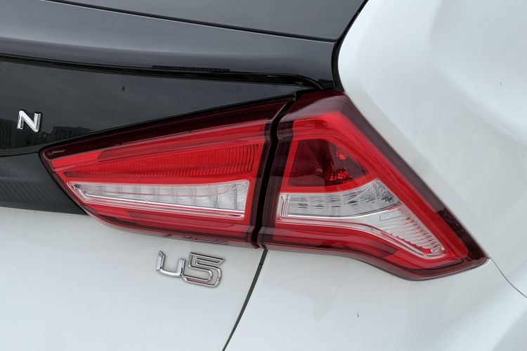 Used Luxgen U5 SUV 2017 1.6L CVT Jazz Edition Right Rear Taillight