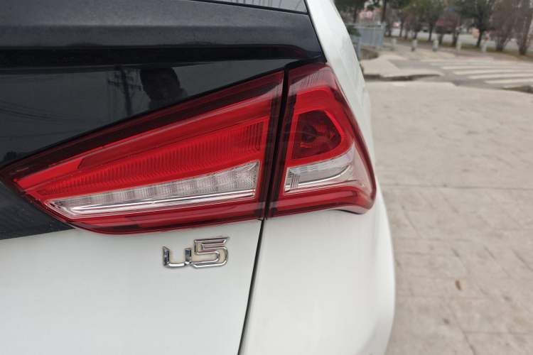 Used Luxgen U5 SUV 2017 1.6L CVT Prestige Edition Right Rear Taillight