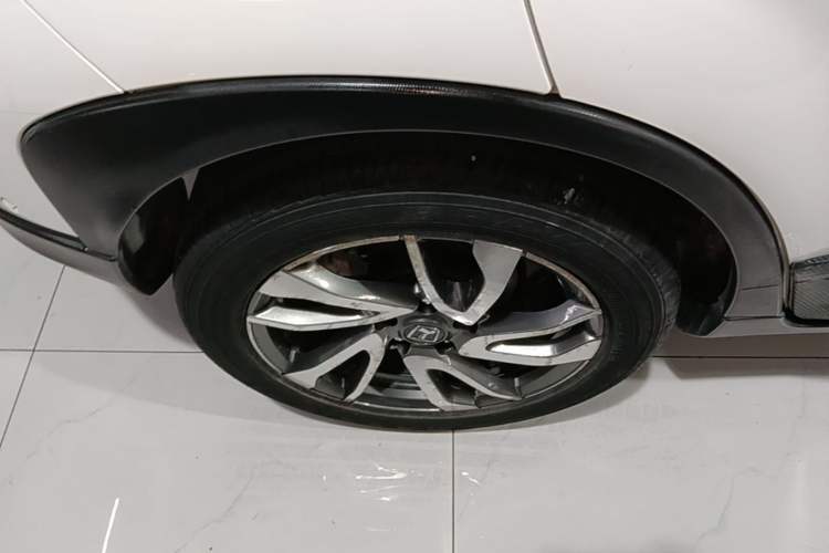 Used Luxgen U5 SUV 2017 1.6L CVT Flagship Edition Right Rear Wheel Hub