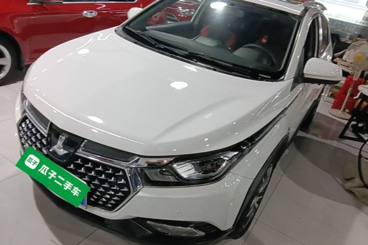 Used Luxgen U5 SUV 2017 1.6L CVT Flagship Edition Guazi used car, China used car export, Used car for sale, Used Luxgen cars, Cheapest cars for sale