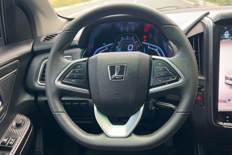 Used Luxgen U5 SUV 2017 1.6L Manual MingShi Edition Steering Wheel