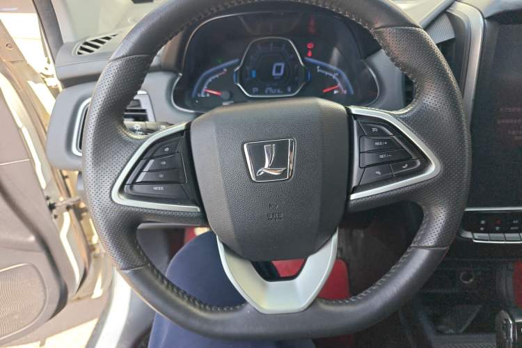 Used Luxgen U5 SUV 2017 1.6L CVT Maxima AR+ Edition Steering Wheel