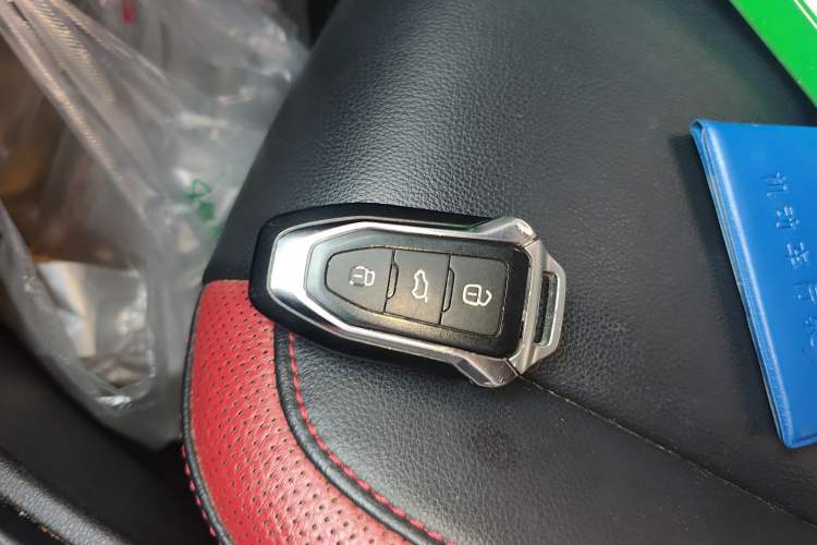 Used Luxgen U5 SUV 2017 1.6L CVT Jazz Edition Vehicle Key