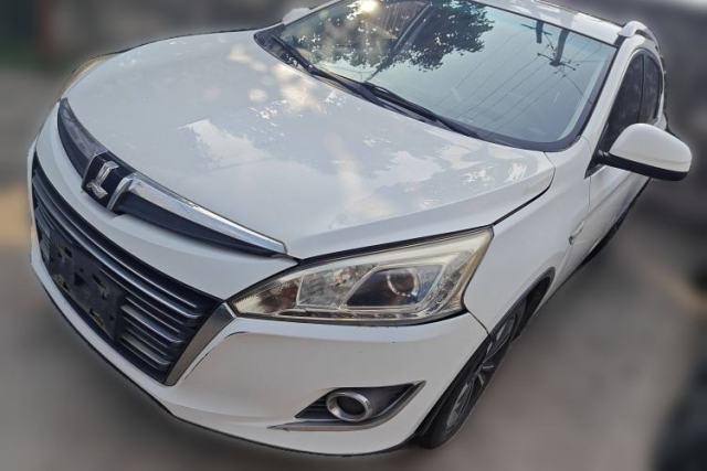 Ojetý Luxgen U6 SUV 2015 1.8T Fashion Edition