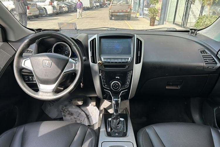 Used Luxgen U6 SUV 2014 1.8T Fashion Edition Interior 1