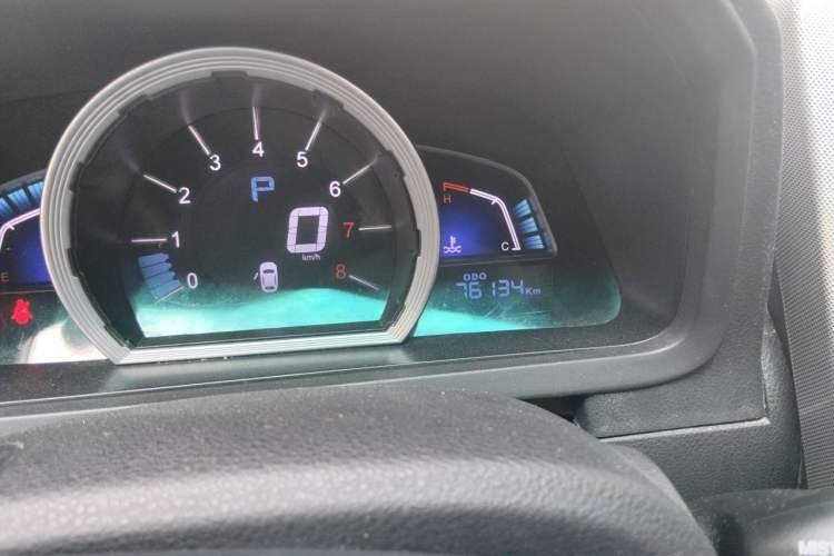Used Luxgen U6 SUV 2014 1.8T Fashion Edition Odometer Close Up
