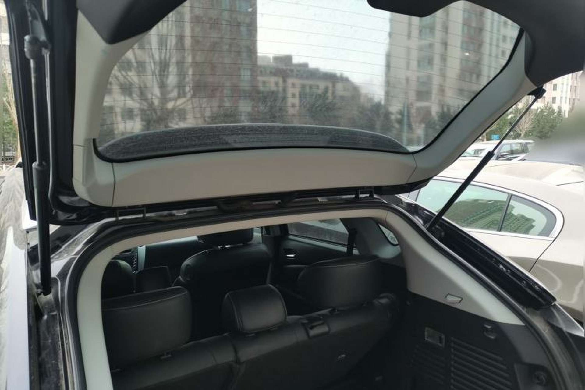 Used Luxgen U6 SUV 2014 1.8T Fashion Edition Trunk