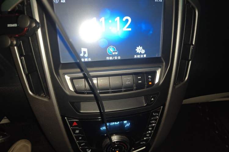 Used Luxgen U6 SUV 2014 1.8T Fashion Edition Audio And AC Panel