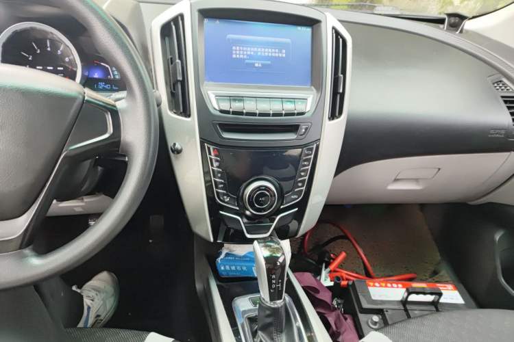 Used Luxgen U6 SUV 2014 1.8T New Innovation Type Audio And AC Panel